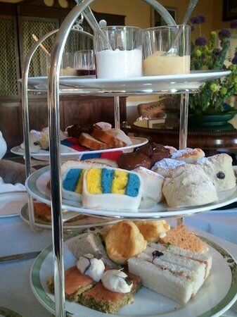 Art Tea at The Merrion Hotel